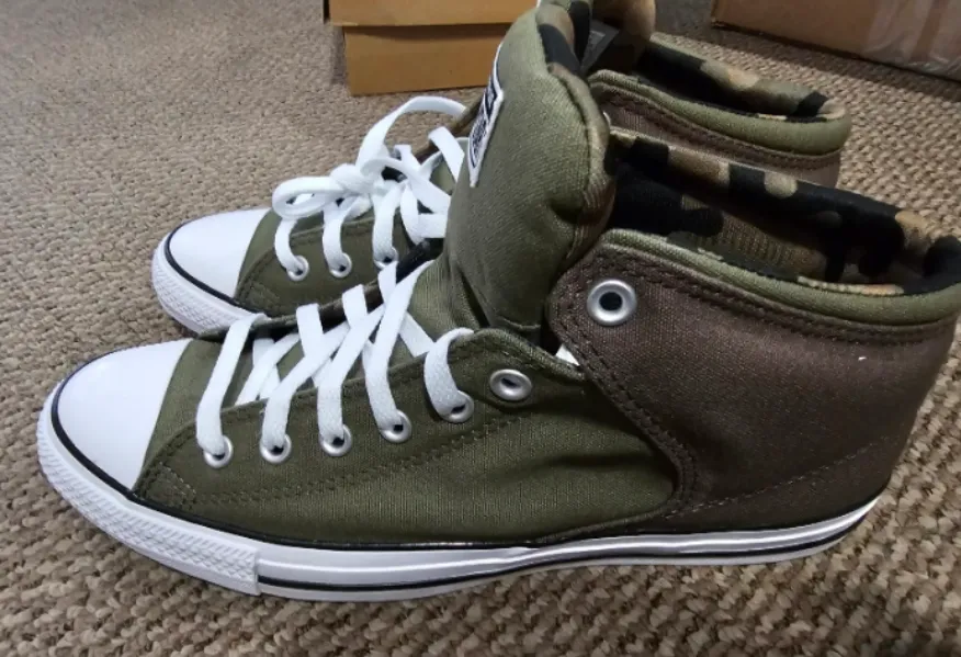 Converse High Top Sneaker Men's size 11