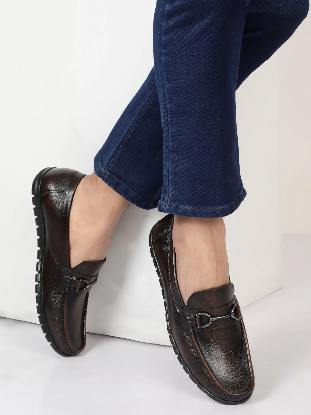 Men's Brown Solid Leather 360 Loafers