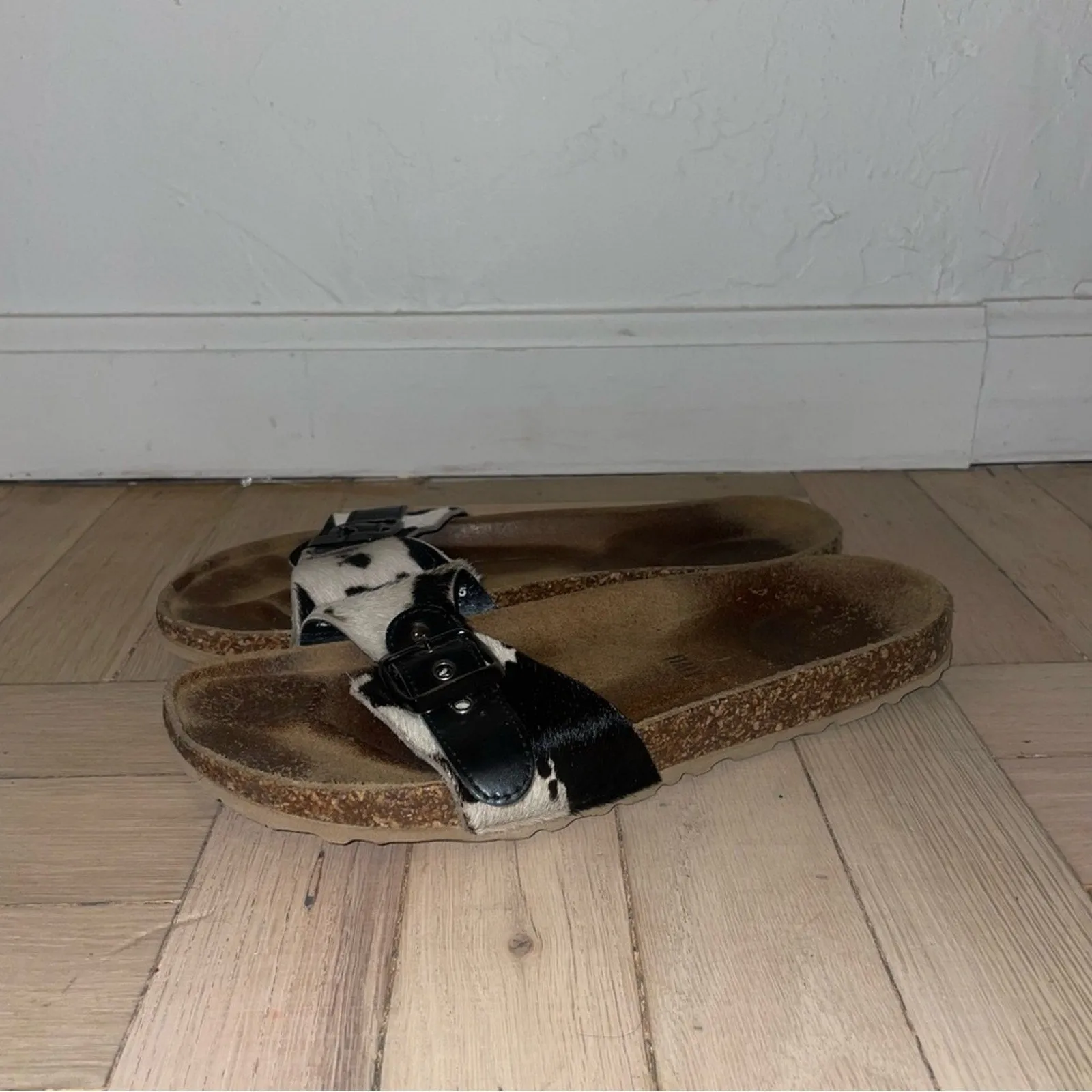 Seychelles Speechless Cow Hide Buckle Slide Cork Sandals (W8.5)