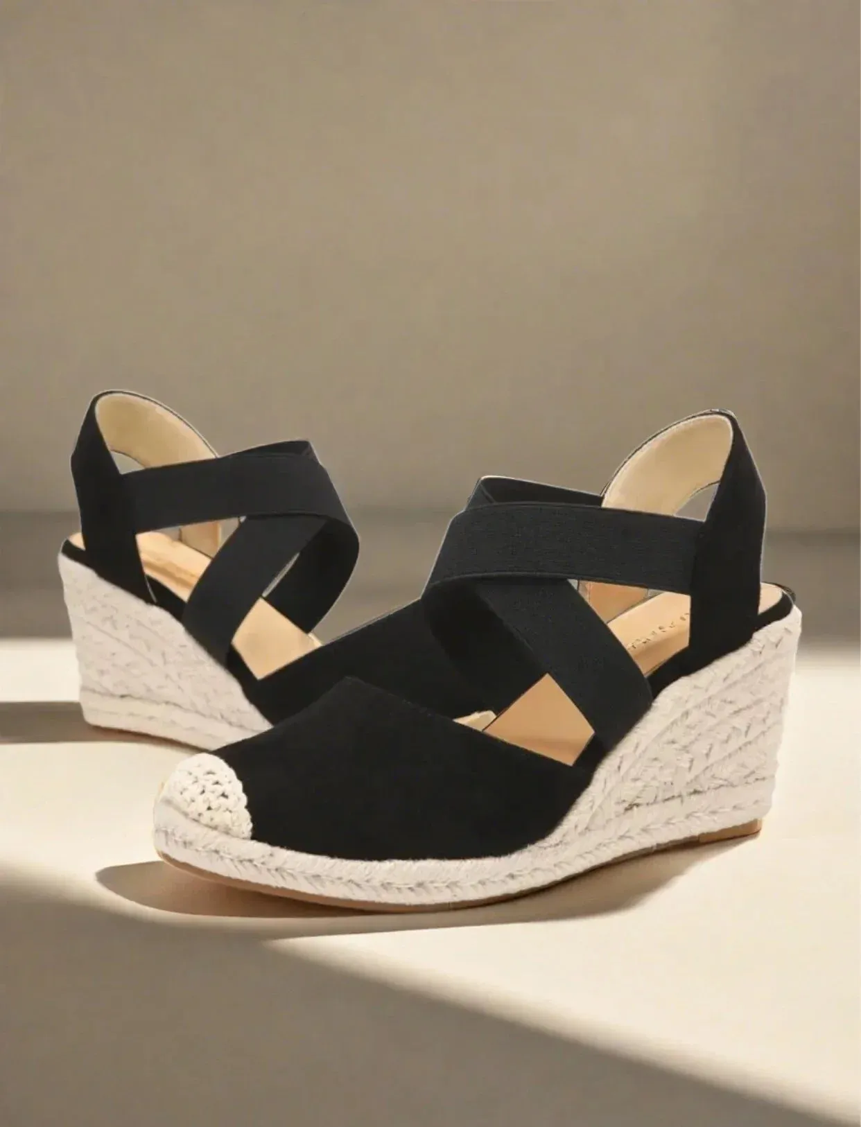 Viala Espadrilles Plateau | Stilvolle, bequeme schwarze Keilabsätze für Damen