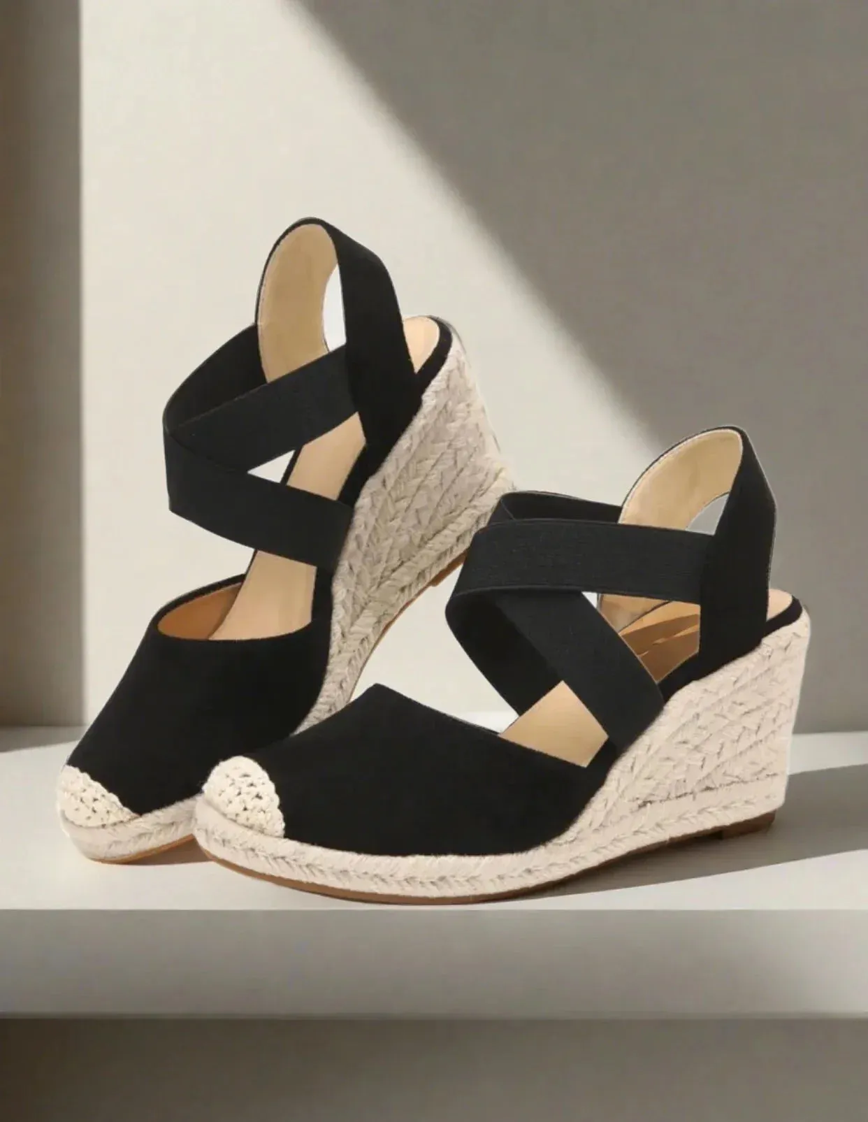 Viala Espadrilles Plateau | Stilvolle, bequeme schwarze Keilabsätze für Damen